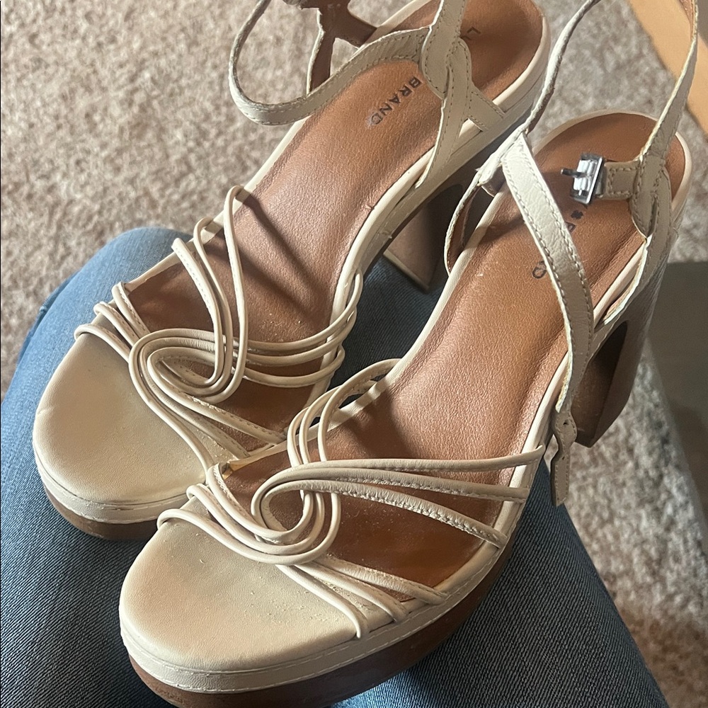 Lucky Brand Women's Tan Strappy Sandals Sz 10 - Picture 7 of 7